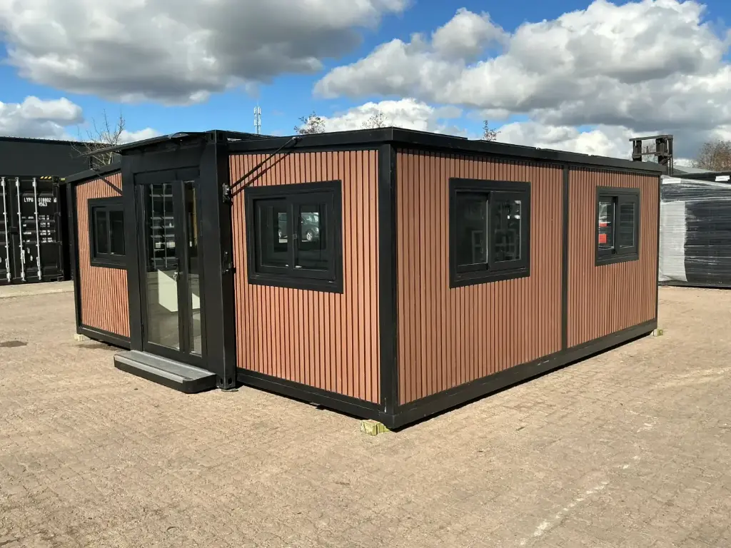 X1 Tiny House / Mobilheim mit Holzoptik, Baujahr 2025 – Bild 1